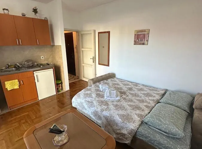 Stex Urban 4 * Podgoriçe